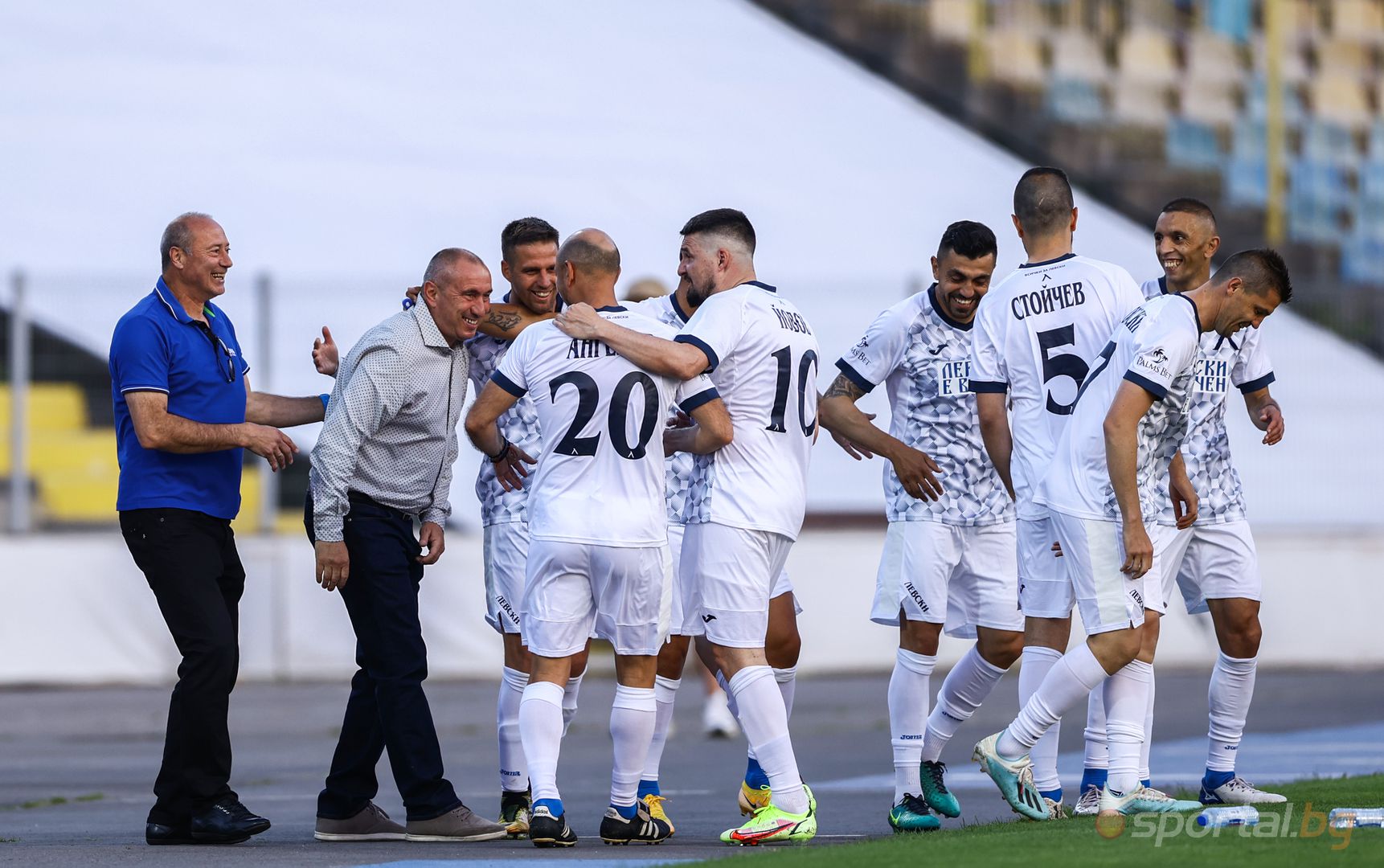  Синя приказка - Левски 