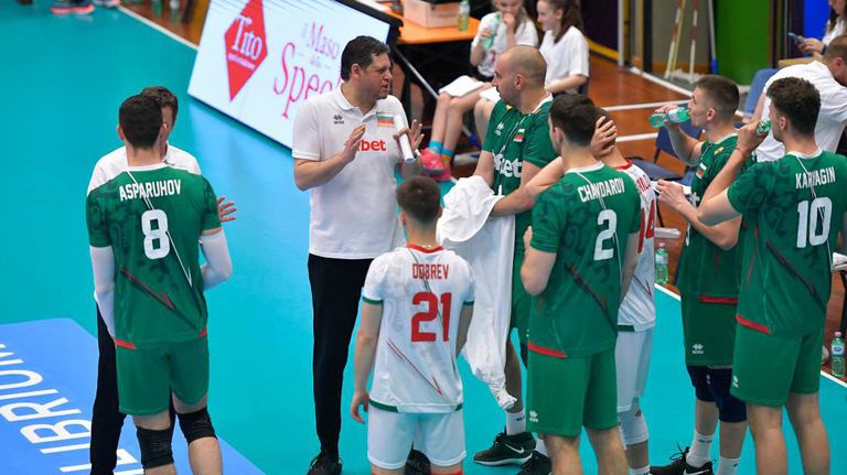 Националният отбор на България по волейбол за мъже ще започне