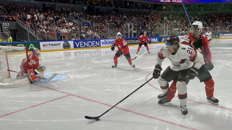 Латвия и Финландия с нови победи на световното по хокей