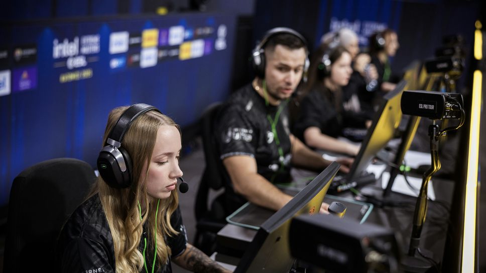 Imperial на Камен "bubble" Костадинов ще играе на полуфиналите в ESL Impact League Season 7