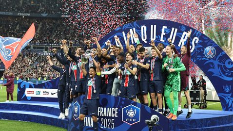 ПСЖ не даде шанс на безличния Реймс и вдигна 16-ата си Купа на Франция!