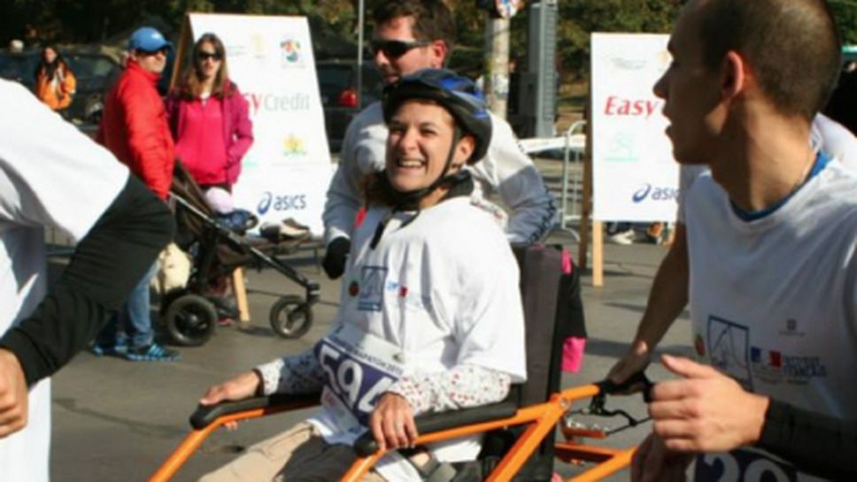 Две инвалидни колички стартират на Софийския маратон