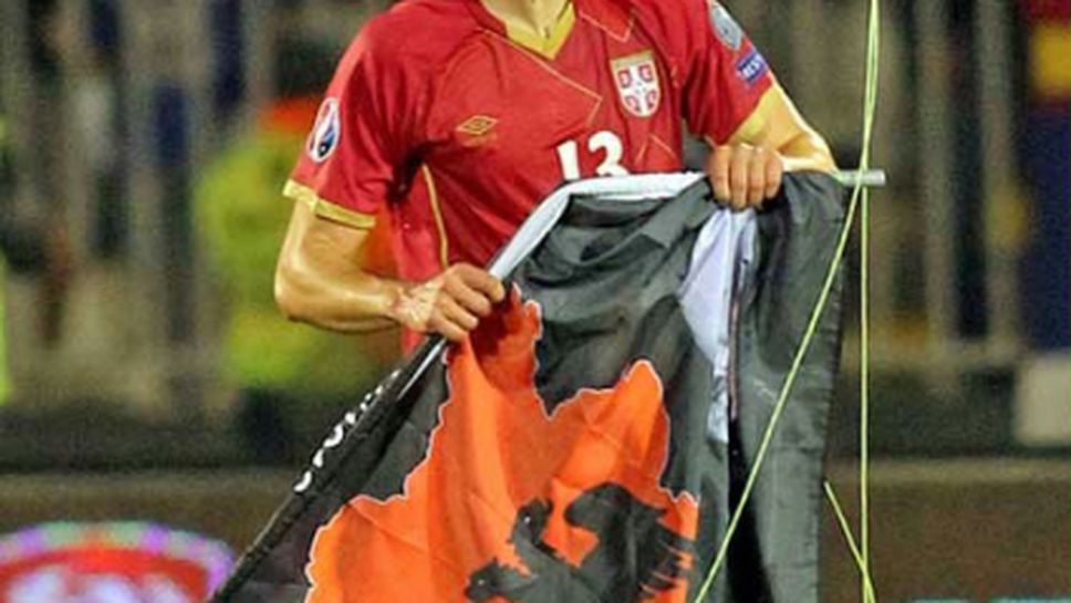 Стефан Митрович не е смятал да оскърбява албанския флаг