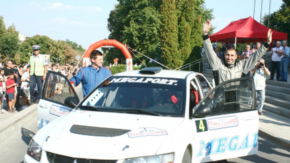 Шампионатът се подновява след пауза от пет месеца