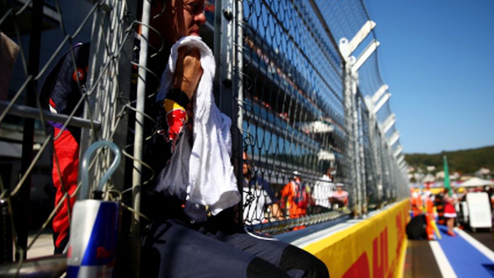 Мениджърът на Шумахер се съмнява Фетел да понесе напрежението във Ферари