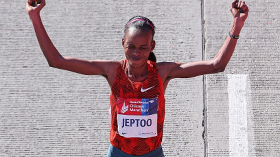 Победителката в маратона на Чикаго се забърка в допингскандал