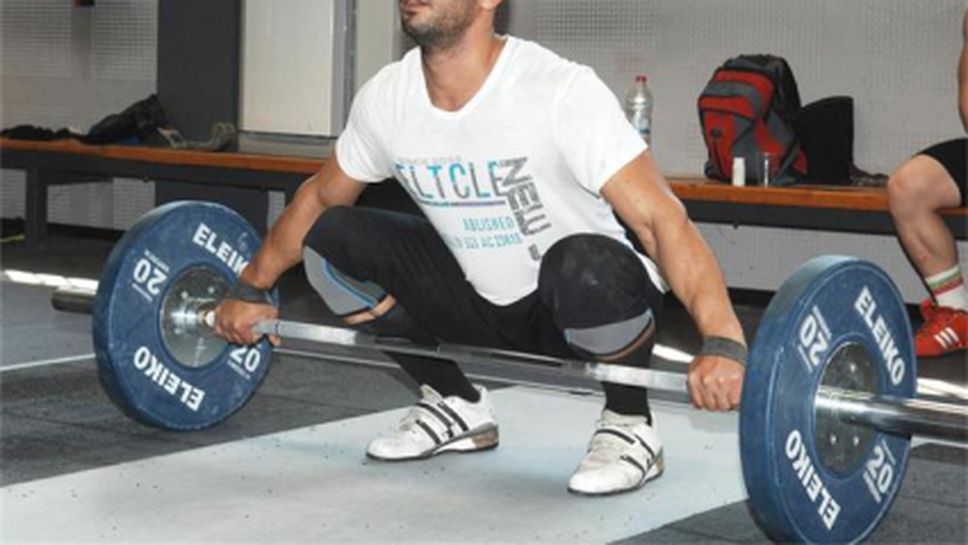 Демир Демирев 10-и в категория до 77 кг на световното