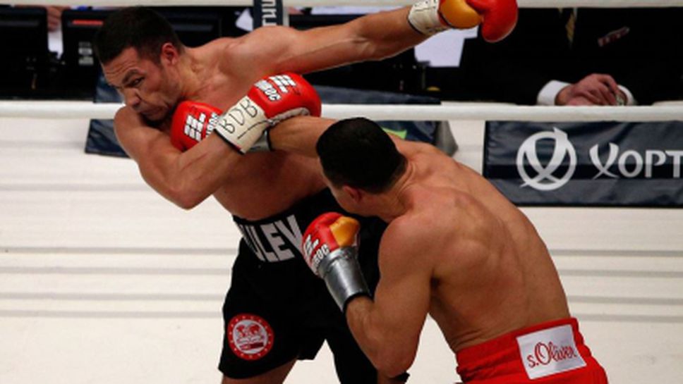 boxingnews24.com: Пулев не работеше добре в защита срещу Кличко