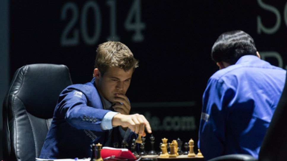 Карлсен и Ананд завършиха реми в десетата партия от мача за световната титла