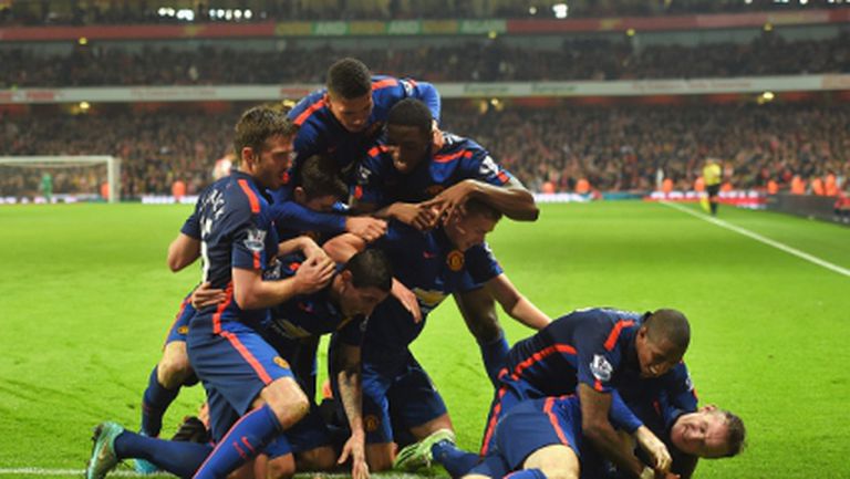 Куп пропуски на Арсенал и блестящ Де Хеа донесоха успех на Манчестър Юнайтед на "Емиратс" (видео)