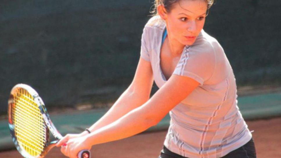 Юлия Стаматова се класира на 1/4-финал на двойки в Анталия
