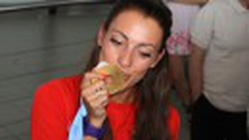 Ивет Лалова се прибра от Хелзинки