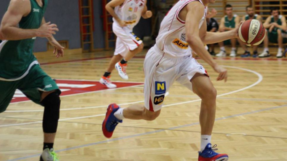 Димитър Димитров с добър мач срещу шампиона на Австрия