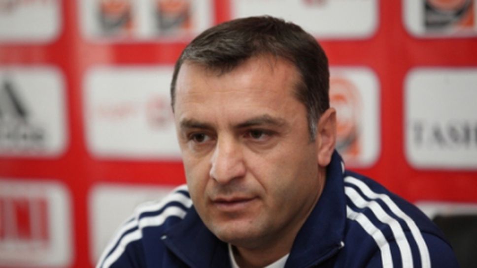Треньорът на Армения: Ще подходим агресивно към България