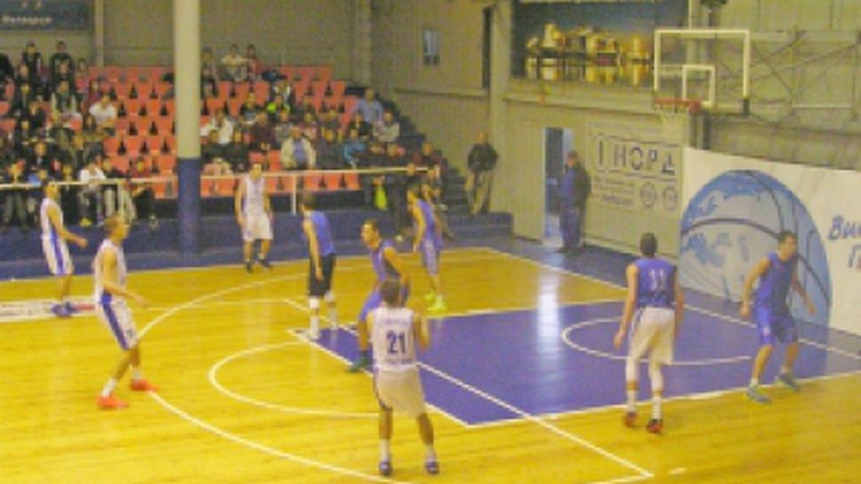 Черно море порт (Варна) победи Икономическия университет в последната си контрола