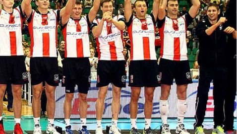 Ники Пенчев не игра, но Ресовия спечели Суперкупата на Полша след драматично 3:2 над ЗАКСА (ГАЛЕРИЯ)