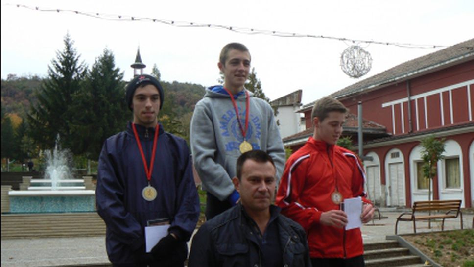 Атанасов и Георгиева спечелиха титлите на кроса "Кольо Фичето"