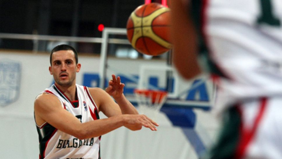 Филип Виденов: Българите се борим с паспортите си