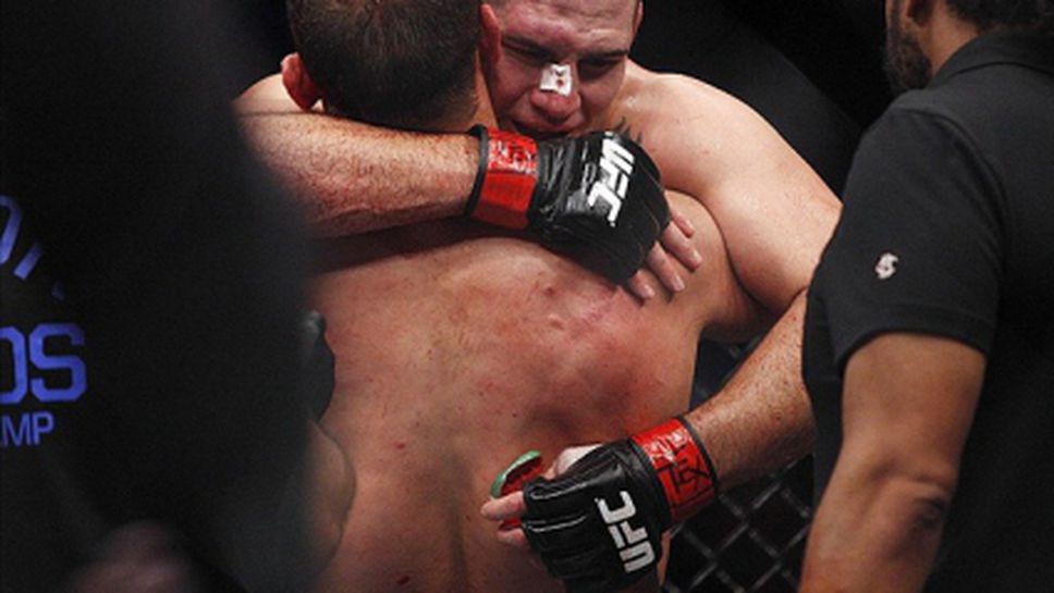 Кейн Веласкес отказа Дос Сантос