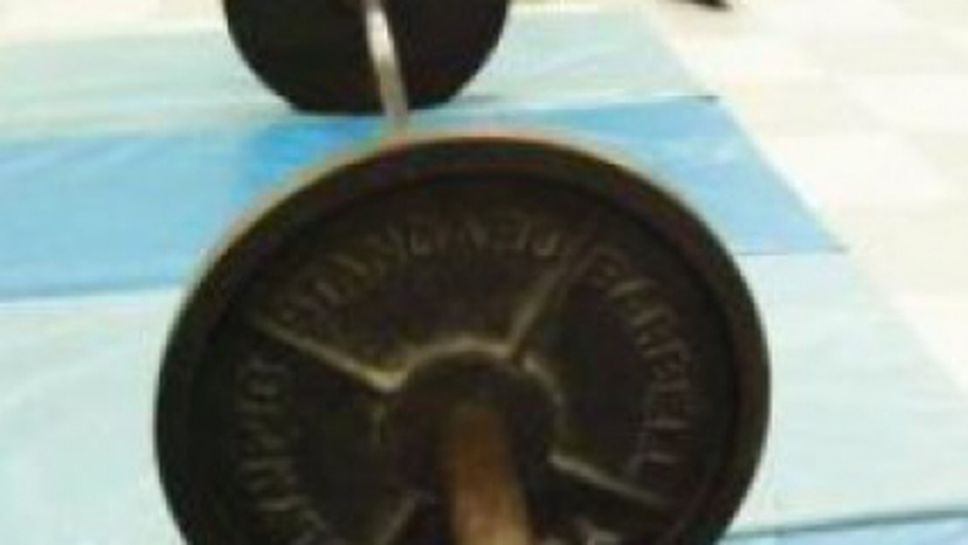 Китайка спечели титлата в категория до 53 килограма