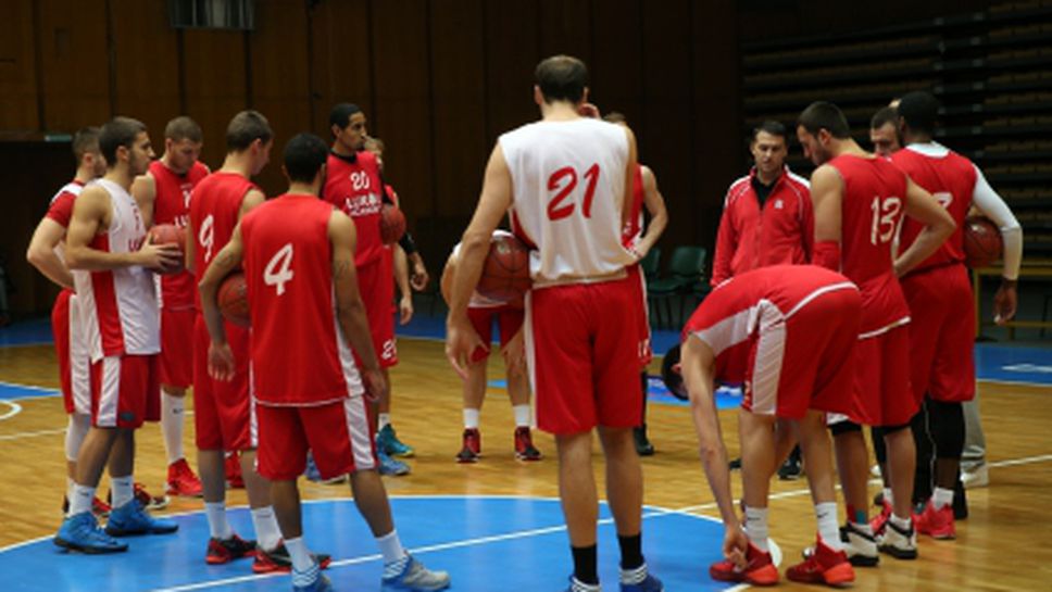 Лукойл тренира в пълен състав преди Химки (галерия)