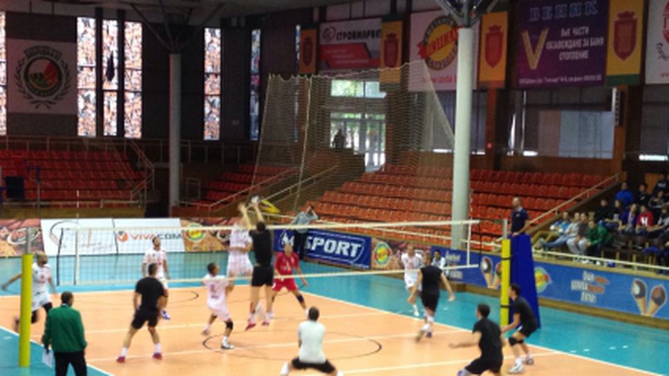 Добруджа надигра Нефтохимик с 3:1 в контрола