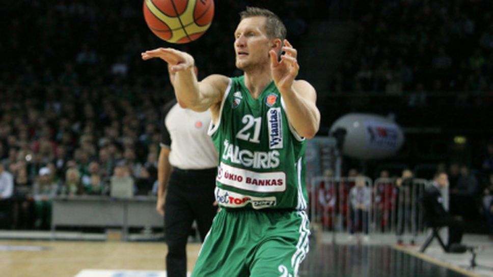 Лаборал Куча привлече опитен литовец