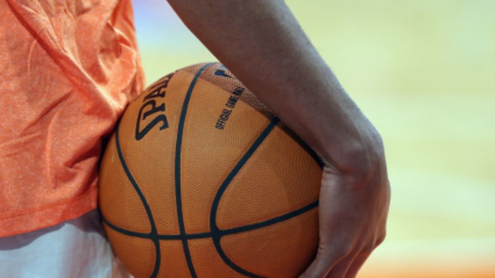 Българин учи Колумбия на баскетбол