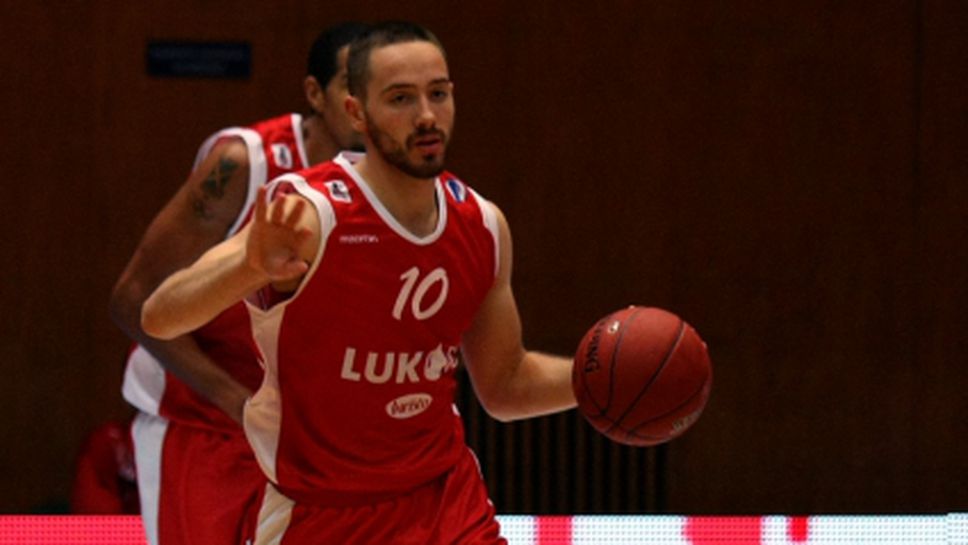 Лукойл търси първа европобеда