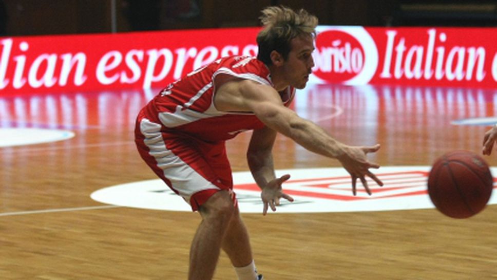 Лукойл надигра Спартак за едно полувреме