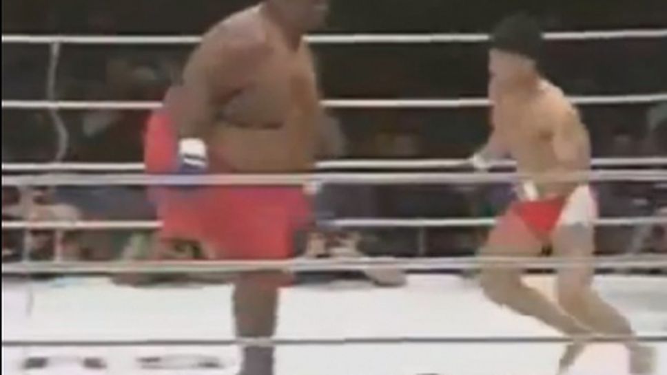 Вижте как Давид победи Голиат (видео)