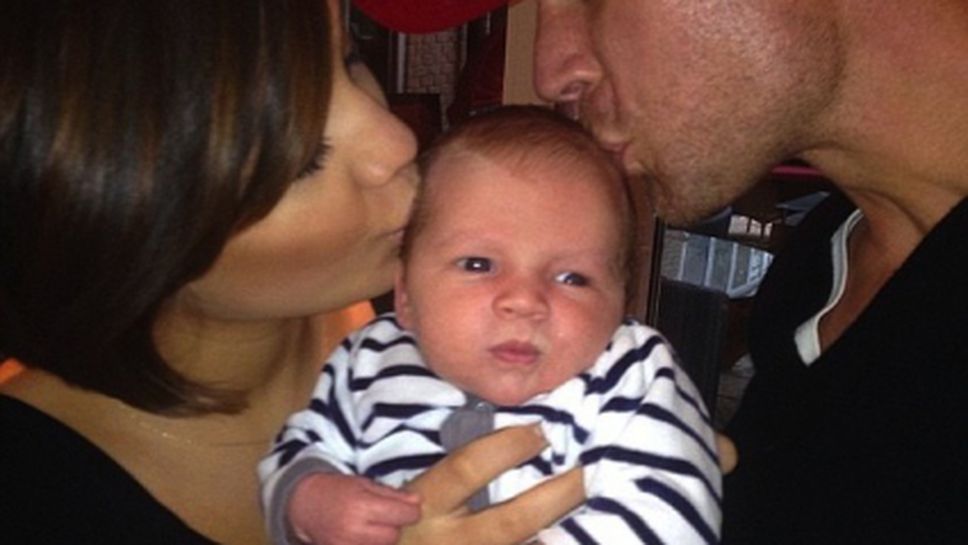 Уейн Бридж показа първа снимка на сина си