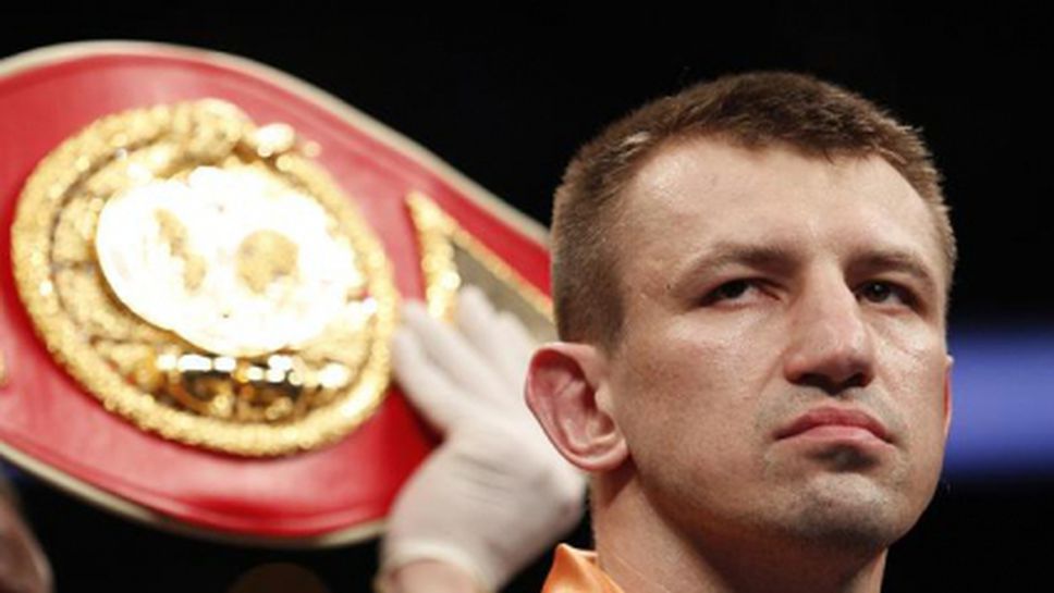 Адамек се разболя, мачът с Глазков под въпрос