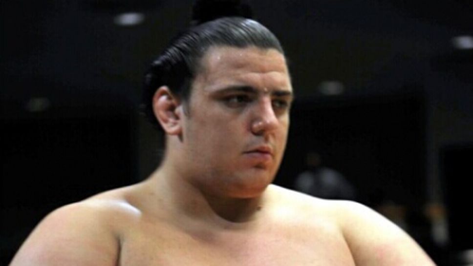 Даниел Иванов спечели нова победа на турнира по сумо Фукуока