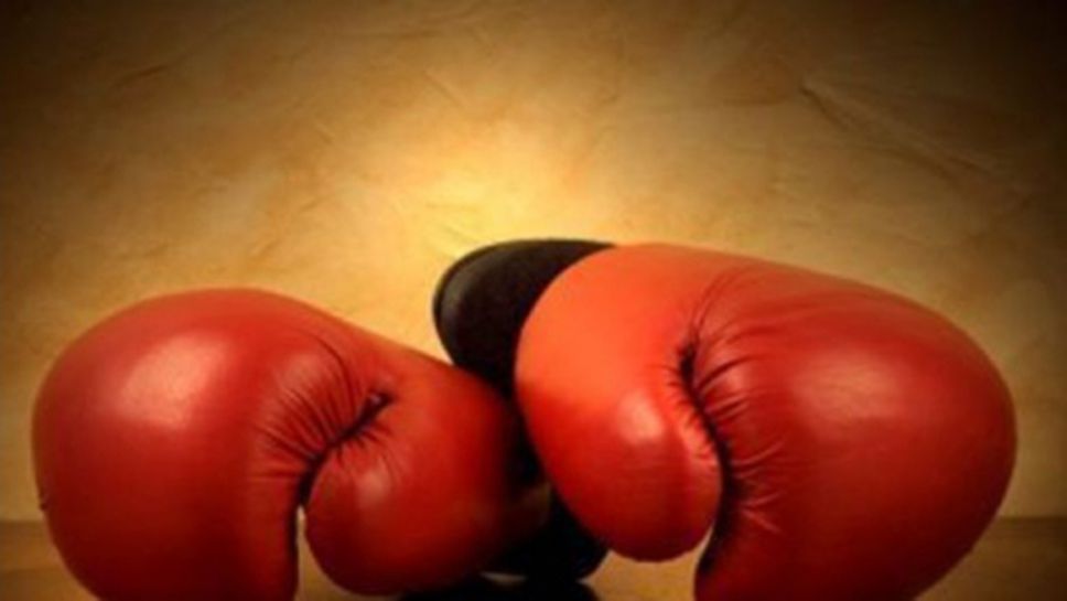 Даниел Асенов се класира за финал на Европейското по бокс