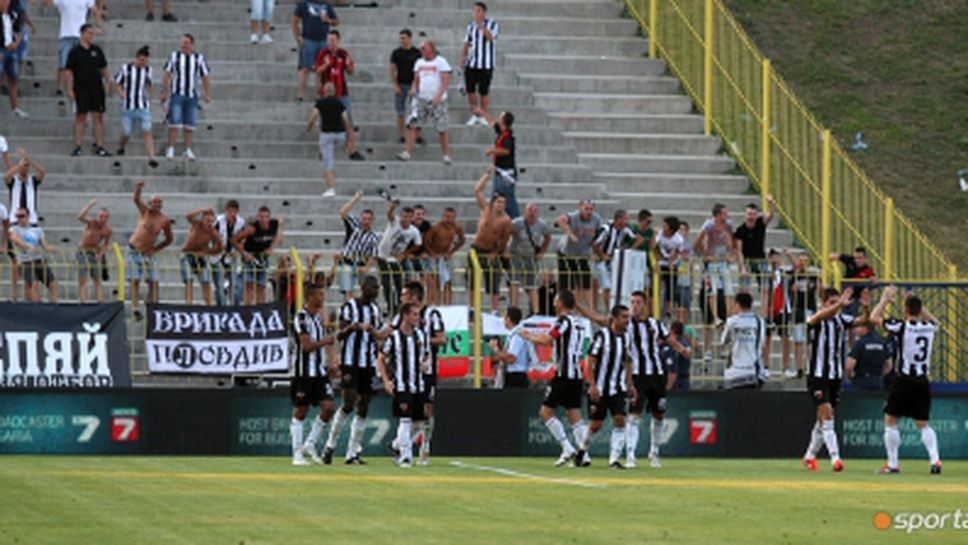 16-годишен попадна в групата на Локо (Пд)