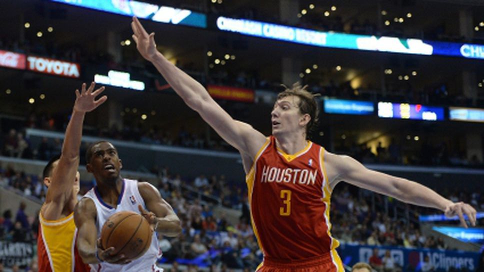 Лейкърс проявяват интерес към Омер Ашък