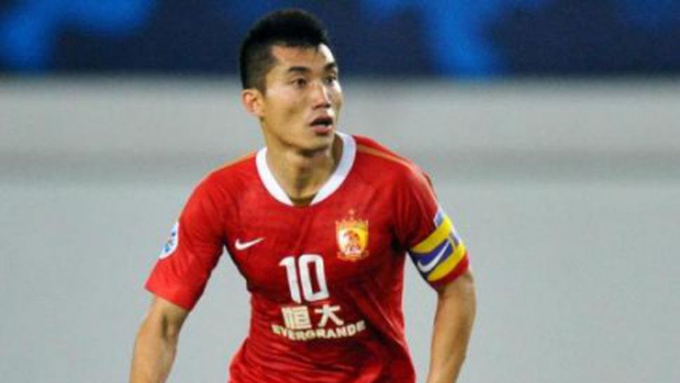 Капитанът на китайския национален отбор стана футболист на годината в Азия