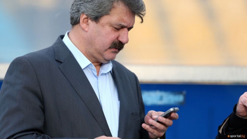 Батков убедил Боби да се играят два мача за Купата