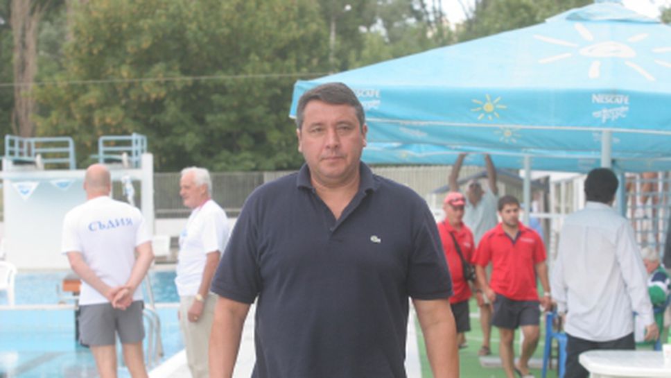 Веселин Суров: Без промяна българското плуване ще бъде затрито