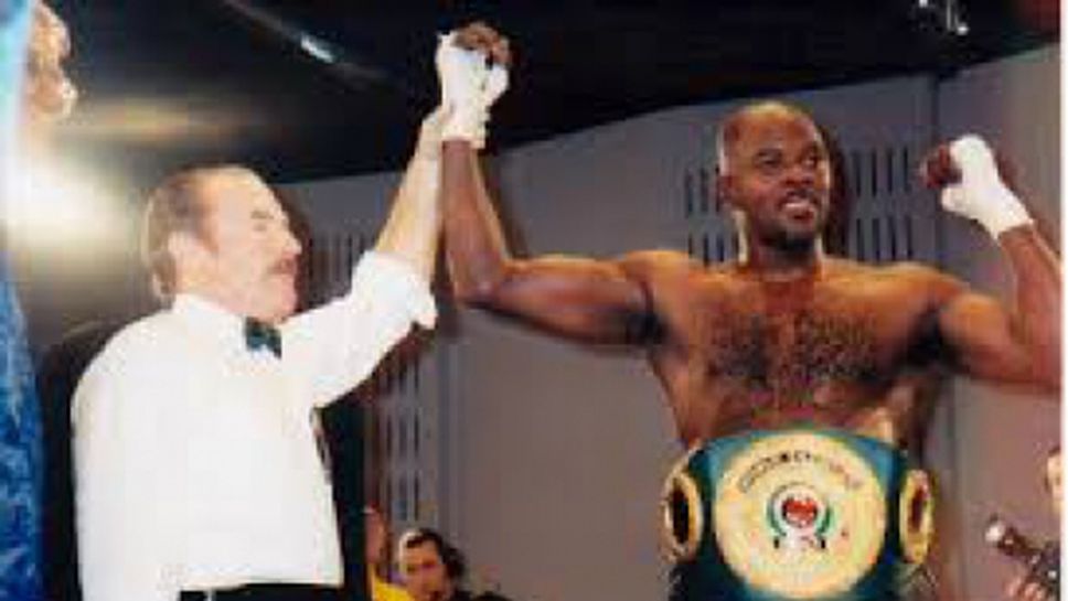 Езра Селърс почина след сърдечни проблеми