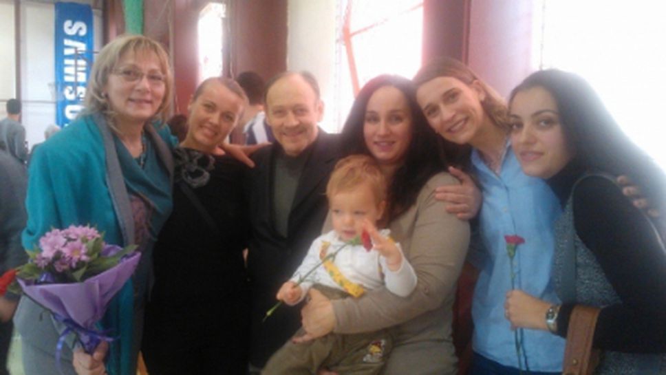 Бивши национали и волейболни специалисти откриха турнира "Иван Николов"