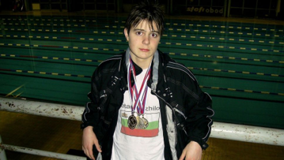 Български талант обра медалите на плувния турнир в Ниш