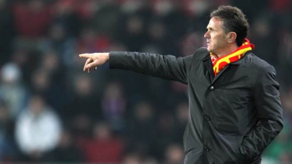 Треньорът на Черна гора подписа нов договор