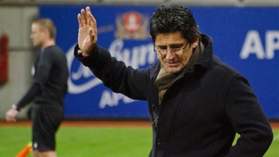 Бивш треньор на Левски поема последния в Украйна