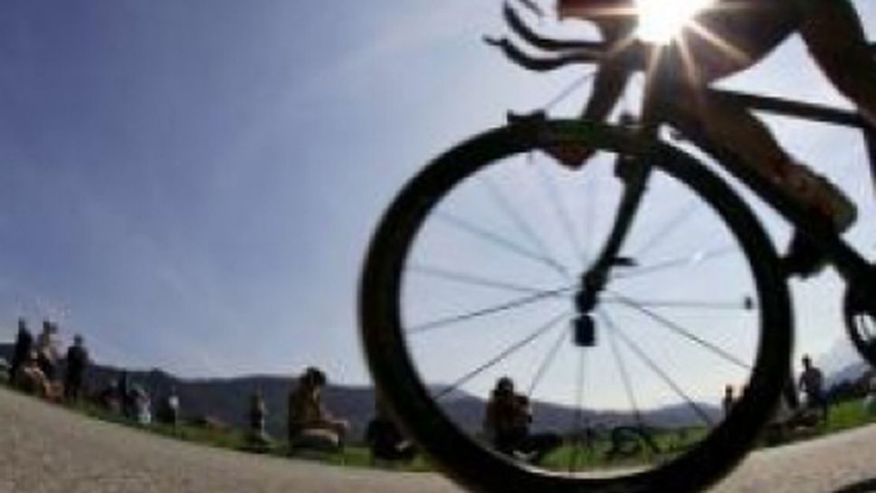Бургаски колоездачи призовават съгражданите си да изпратят 2013 година на велосипед
