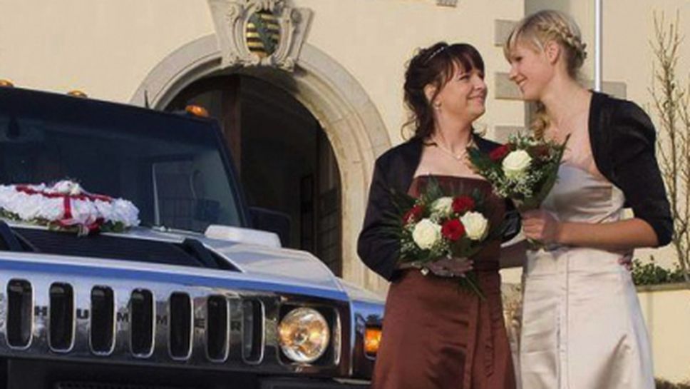 Лекоатлетка търси донор на сперма за... половинката си