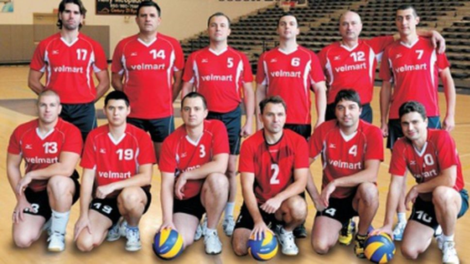 Светците започнаха годината с важна победа във Volley Mania