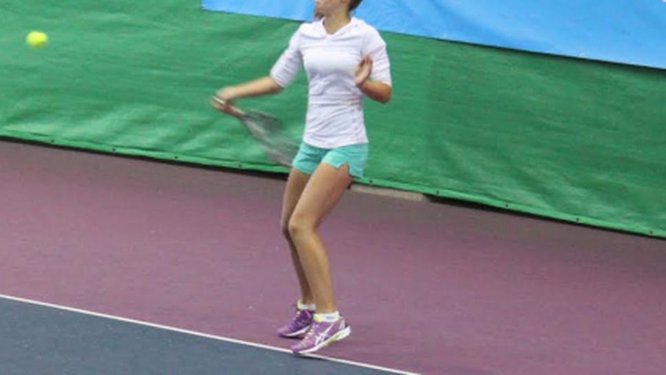 Топалова и Борисова ще спорят за титлата при девойките