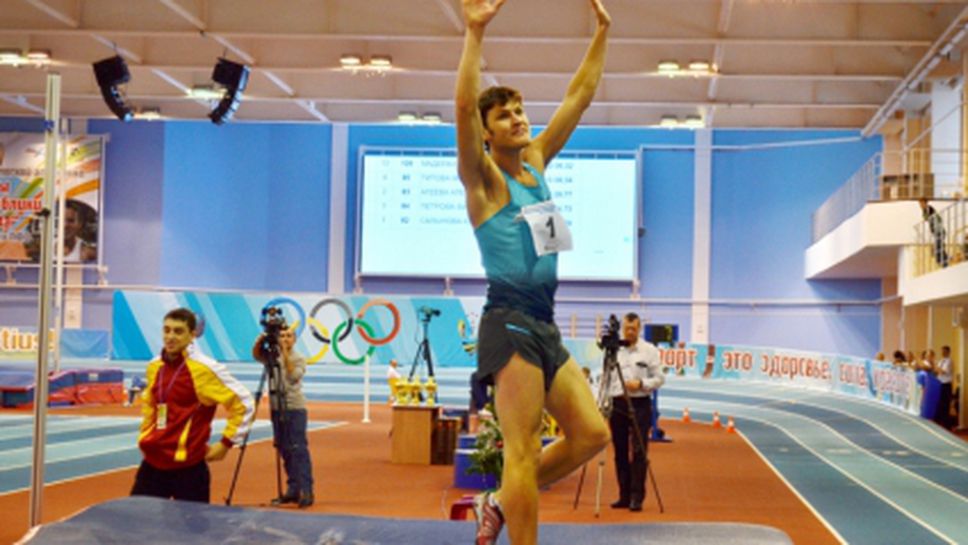 Ударно начало за Иван Ухов